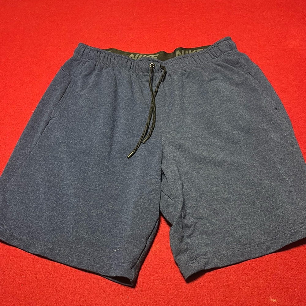 Nike shorts with pockets